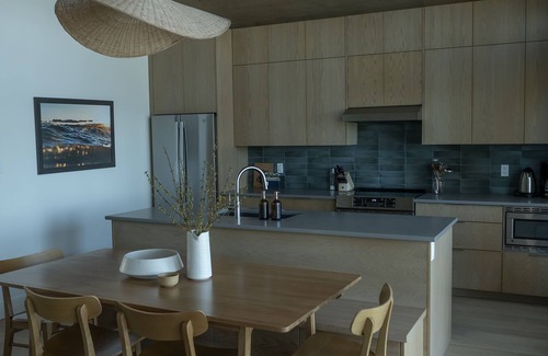 Dashwood Cottage | Lakefront Cottage with Private Beach, in beautiful Grand Bend