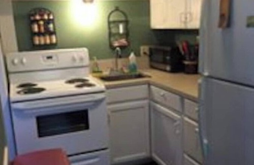 Mayes County Cottage | Lakefront Cottage (with pool) on quiet Lake Hudson