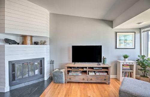 Miller Beach House | Lakefront Family Retreat with Grill Steps to Beach!