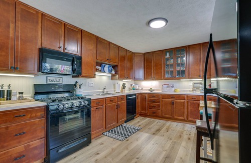 Leesburg House | Lakefront Getaway in Leesburg w/Dock + Kayaks!