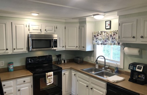 Johnson County House | Lakefront Getaway on Private Lake! 30 min from Lees Summit