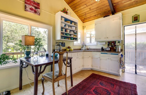 Glen Ellen Cabin | Lakefront Glen Ellen Cabin w/Views Near Wineries!