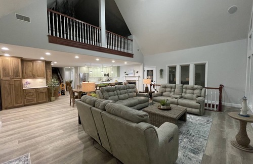 Fremont House | Lakefront Home on Jimmerson Lake, Hot Tub, Game Room, & Heated Pool