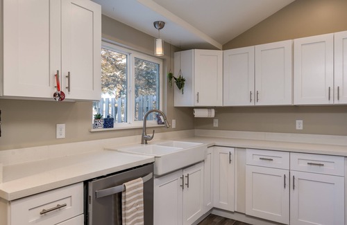 Madison Lake House | Lakefront home on Middle Jefferson! Only one hour away from the Twin Cities!