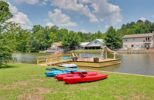 Mid America House | Lakefront Home with Kayaks and Dock in Hot Springs!