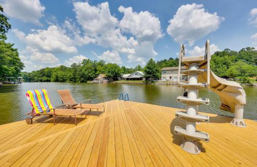 Mid America House | Lakefront Home with Kayaks and Dock in Hot Springs!