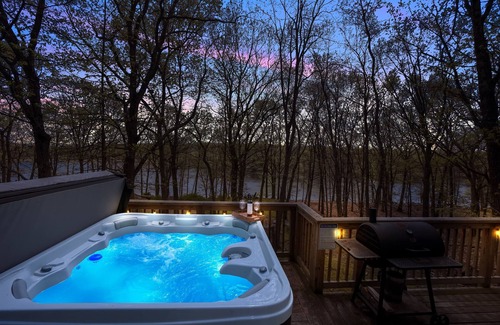 Pocono Mountain Lake House | Lakefront, Hot Tub Fishing, Pool, Kayaks, Dock Games, Fireplace