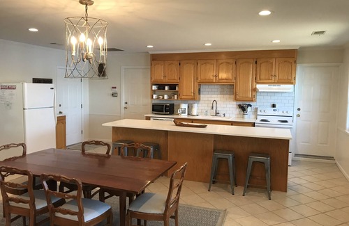 Northport House | LAKEFRONT house on Lake Tuscaloosa