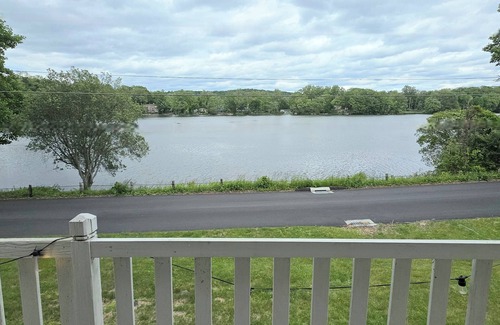 Ridgefield House | Lakefront House Rental for Summer