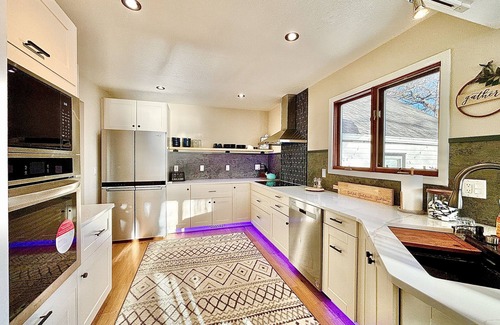 Brooklyn Center Cottage | Lakefront House w/King Bed, Sauna, walk-in shower and lake access