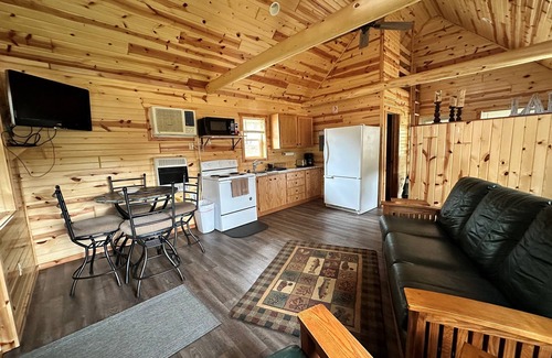 Tomahawk Cabin | Lakefront Lodging, Beach, Fire Pit, Bar & Grill, Rentals, Live Music, Trails