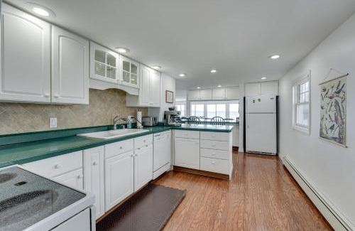 Sturgis House | Lakefront Michigan Cottage - Deck, Grill and Kayaks!