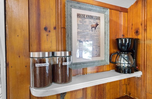 Orland Cabin | Lakefront Moose Tiny Cabin @ Getogether Stays