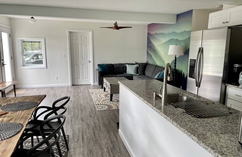 Lakewood House | Lakefront Newly Renovated 3 BedroomWith Easy Access to Acadia, MDI and Schoodic
