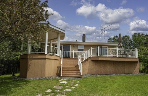 Stambaugh House | Lakefront Northwoods Winter/Summer Wonderland Updated 3 Bedroom House Sleeps 8