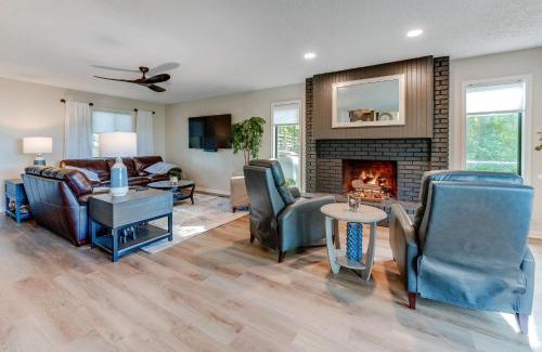 Lake Orion House | Lakefront Orion Twp Home with Fire Pit and Kayak!