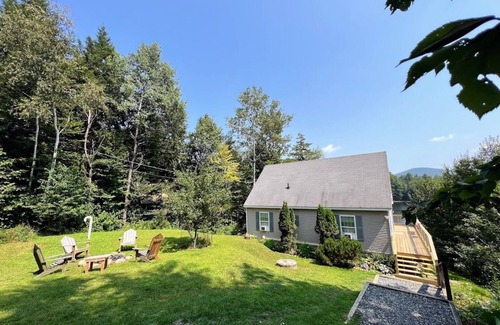 Woodsville House | Lakefront Peaceful Getaway in Mountain Lakes