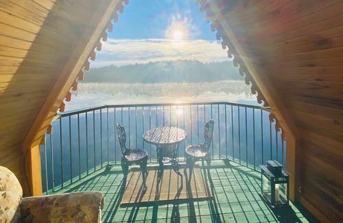 Gracefield Ski Chalet | Lakefront Pineview Chalet + Spa on Lac Orignal
