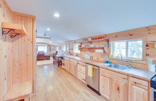 Rock Hill Cottage | Lakefront Property in the Heart of the Catskills!