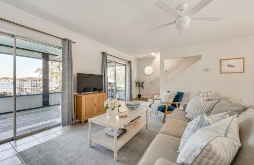 Clermont House | Lakefront Retreat with Kayaks and Fire Pit in Clermont