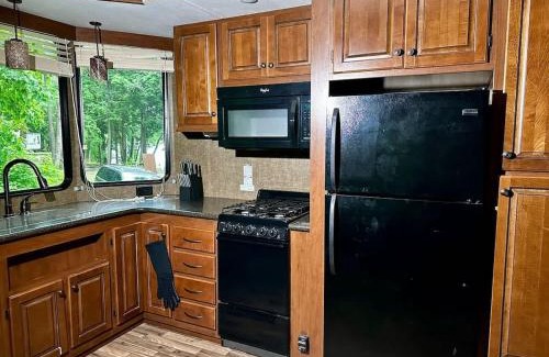 Parry Sound House | Lakefront RV Cottage in Parry Sound #18