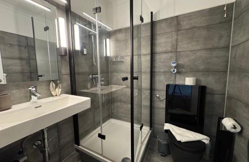 Ponitz am See Apartment | Lakefront Studio - Teil der HolidayEscapes Kollektion
