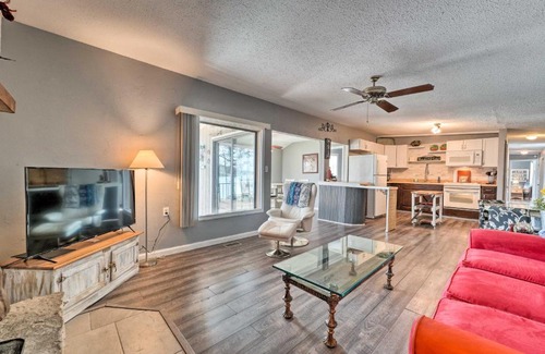 Myrtle House | Lakefront Vacation Rental with Deck and 2 Docks!