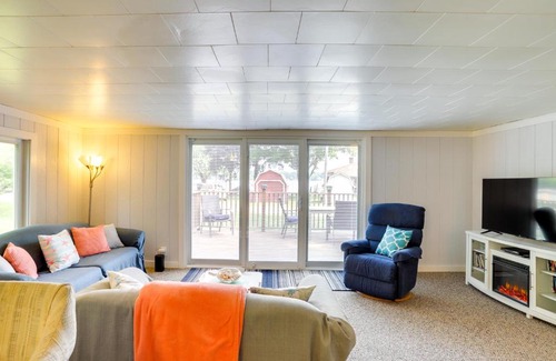 Grand Junction House | Lakefront Vacation Rental, 13 Mi to South Haven!