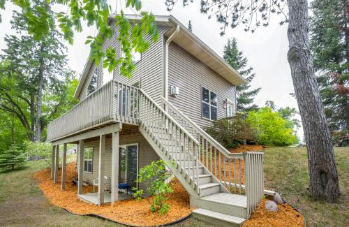 Townsend House | Lakefront Wisconsin Cabin Dock, Walk to Beach!