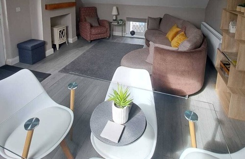 Enniskillen Apartment | Lakeland Lodge at Fermanagh lakes close to 'Stairway to heaven'.