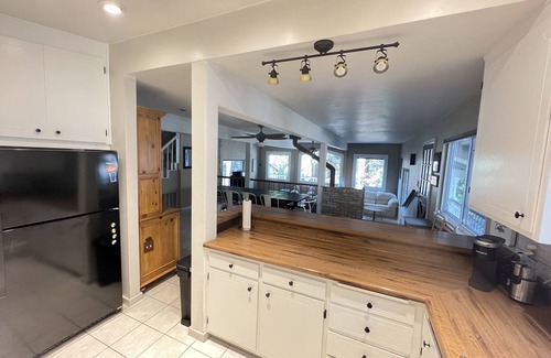 Glencoe House | LAKEMONT PINES Big Family Home AC DOG + RV's