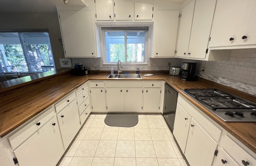 Glencoe House | LAKEMONT PINES Big Family Home AC DOG + RV's