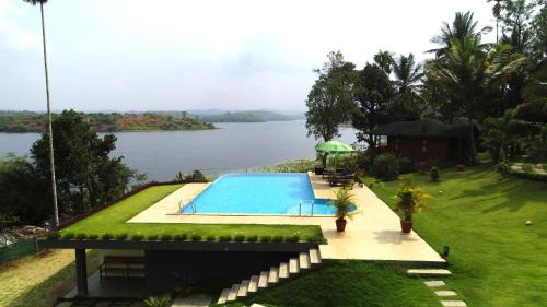 Vazhavatta House | LakeRose Wayanad Resort - Lake view