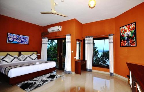 Vazhavatta House | LakeRose Wayanad Resort - Lake view