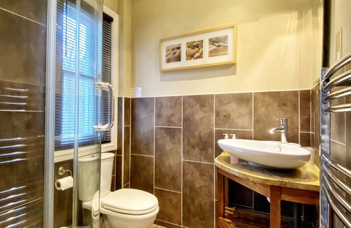 Newby Bridge House | Lakes End Guest House