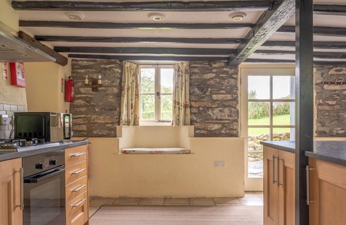 Graythwaite Cottage | Lakeshore cottage with Hot Tub - Hullet Hall