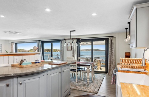 Malletts Bay Condo | Lakeshore Vermont