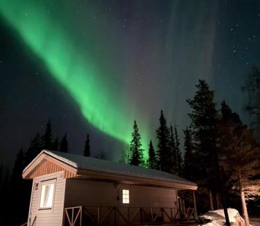 Kiruna House | LAKESIDE AURORA CABINS