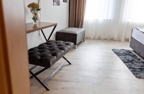 Oberhausen Apartment | Lakeside Base in Oberhausen