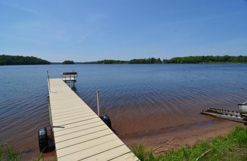 Cable House | Lakeside Bills Bay Cabin