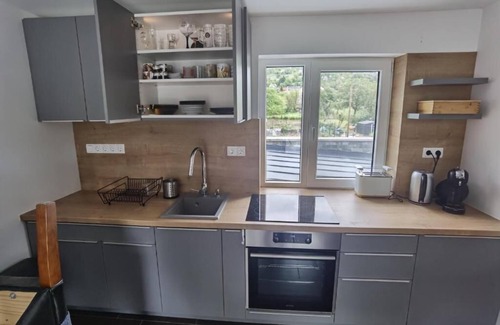 Badacsonytordemic Apartment | Lakeside Bliss: Your Perfect Getaway at Lake Balaton. 6-8bed, kitchen, terrace