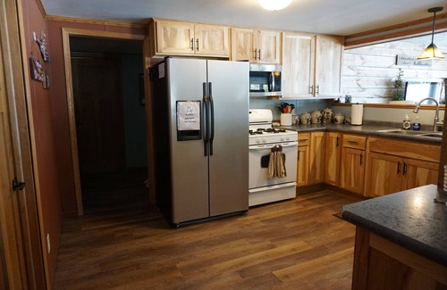 Willard Cabin | Lakeside Cabin Family Getaway