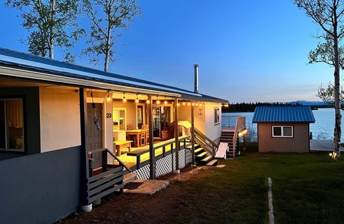 70 Mile House Cabin | Lakeside Cabin Retreat - Green Lake