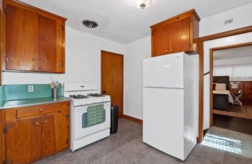 Crestline House | Lakeside Cabin w/Arcade Backyard & Pokerroom - Pet Friendly,