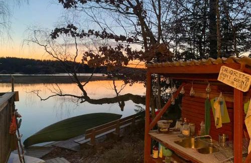 Lerum Municipality House | Lakeside Cabin With Paddle Board