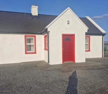 Saula House | Lakeside cottage