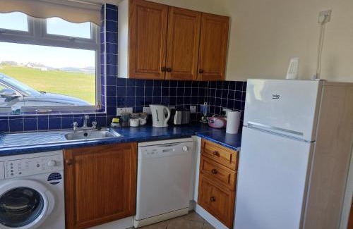 Saula House | Lakeside cottage