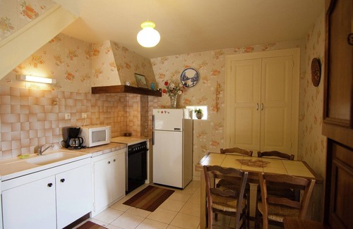 Chasteaux Cottage | Lakeside Cottage Roziers Retreat
