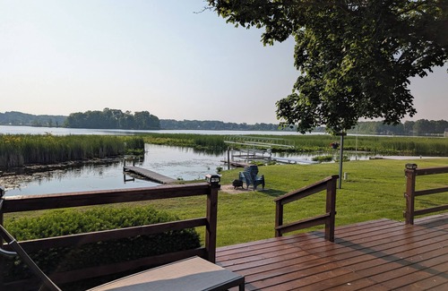 Hillsdale Cottage | Lakeside Cottage with Kayaks and Dock in Hillsdale