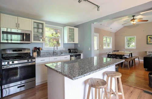 Lenox Dale House | Lakeside Estate: 2 Homes For Family Gatherings